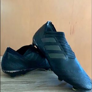 Adidas Men's Nemeziz 17 FG Laceless Soccer Cleats